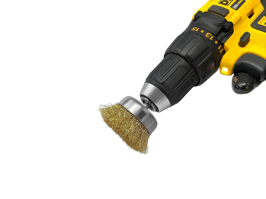 Brosse coupe métallique 2-1/2" sur tige hexagonale 1/4" - poils en acier recouverts de laiton